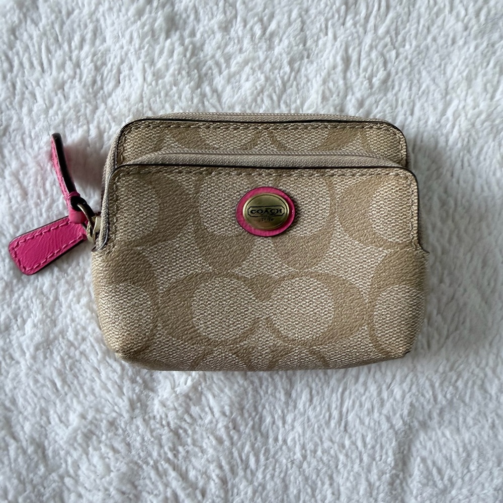 Coach Peyton Signature Double Zip Coin Wallet
